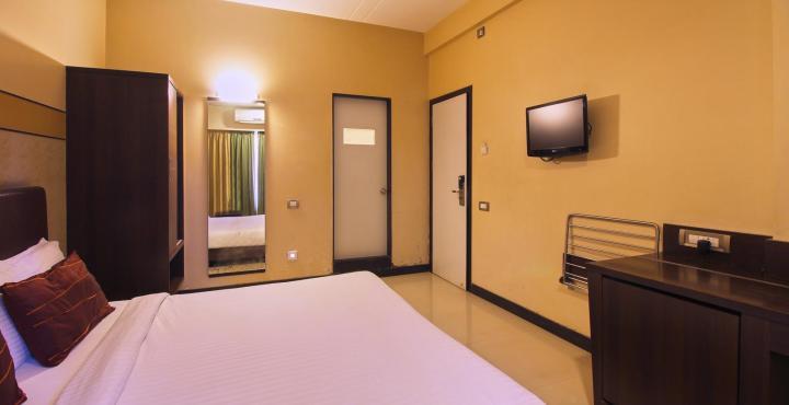 Centurion Inn Pune Esterno foto